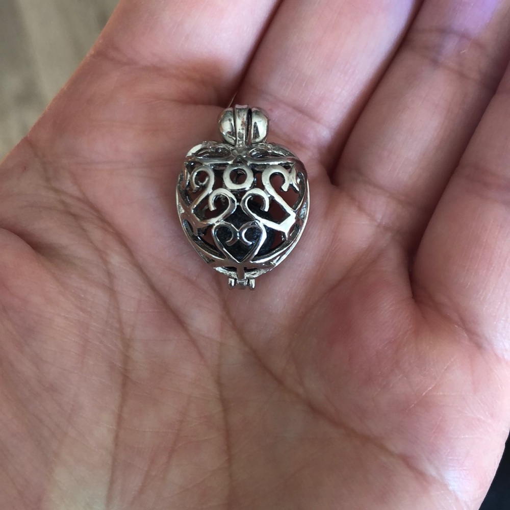 Heart pendant